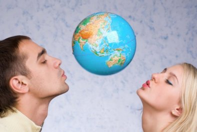 How to maintain a relationship at a distance – dating advice tips