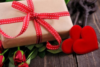 Surprise beautiful Ukrainian ladies on St. Valentine’s Day!